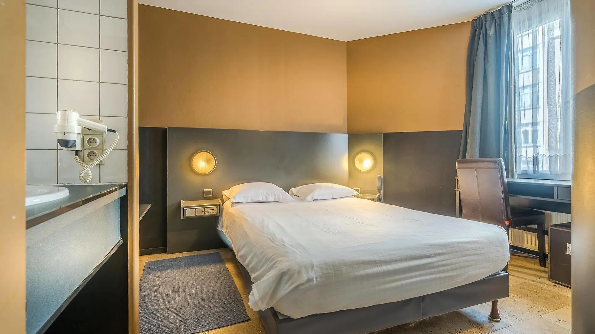 Hotel Lambeau Brussels